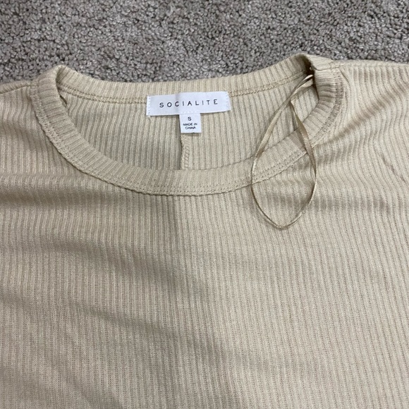 Socialite beige long sleeve ribbed top - Picture 3 of 6